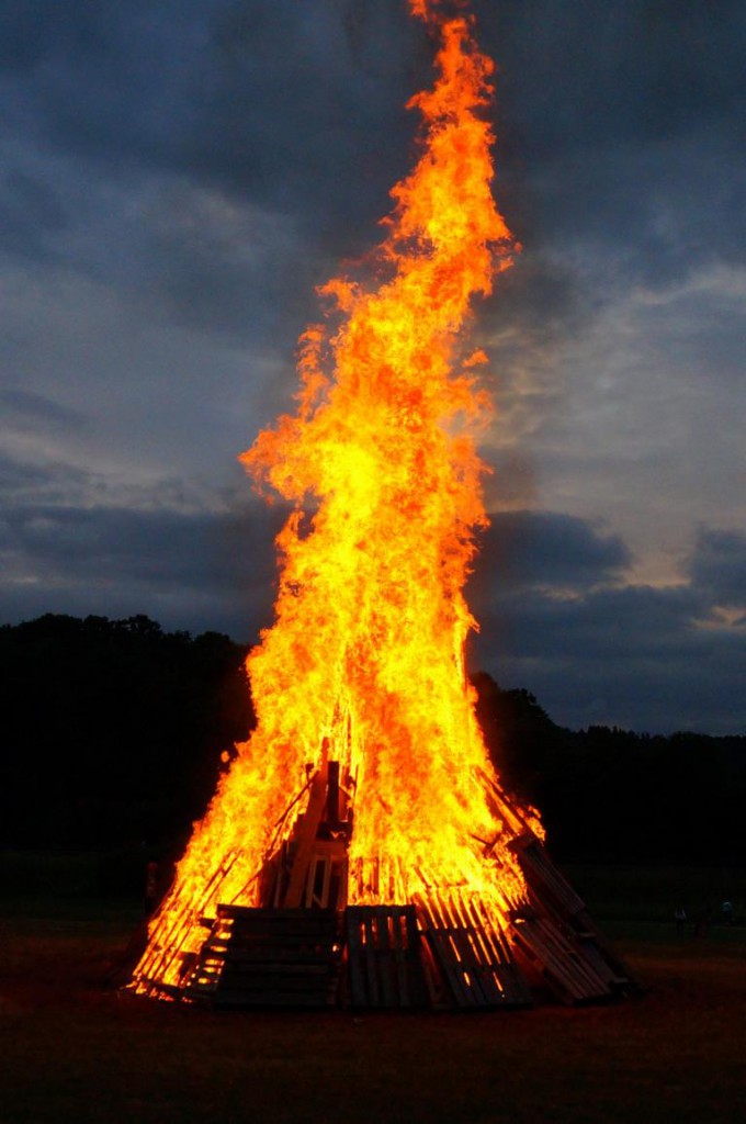 Großes Sonnwendfeuer 2014